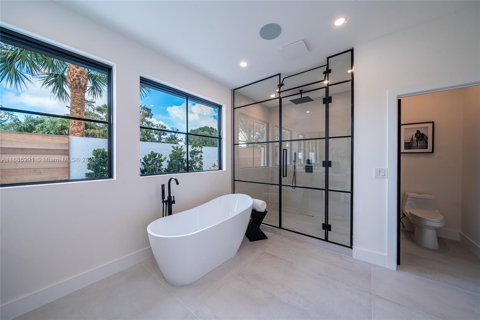 BREAKERS WEST 5 - Residential