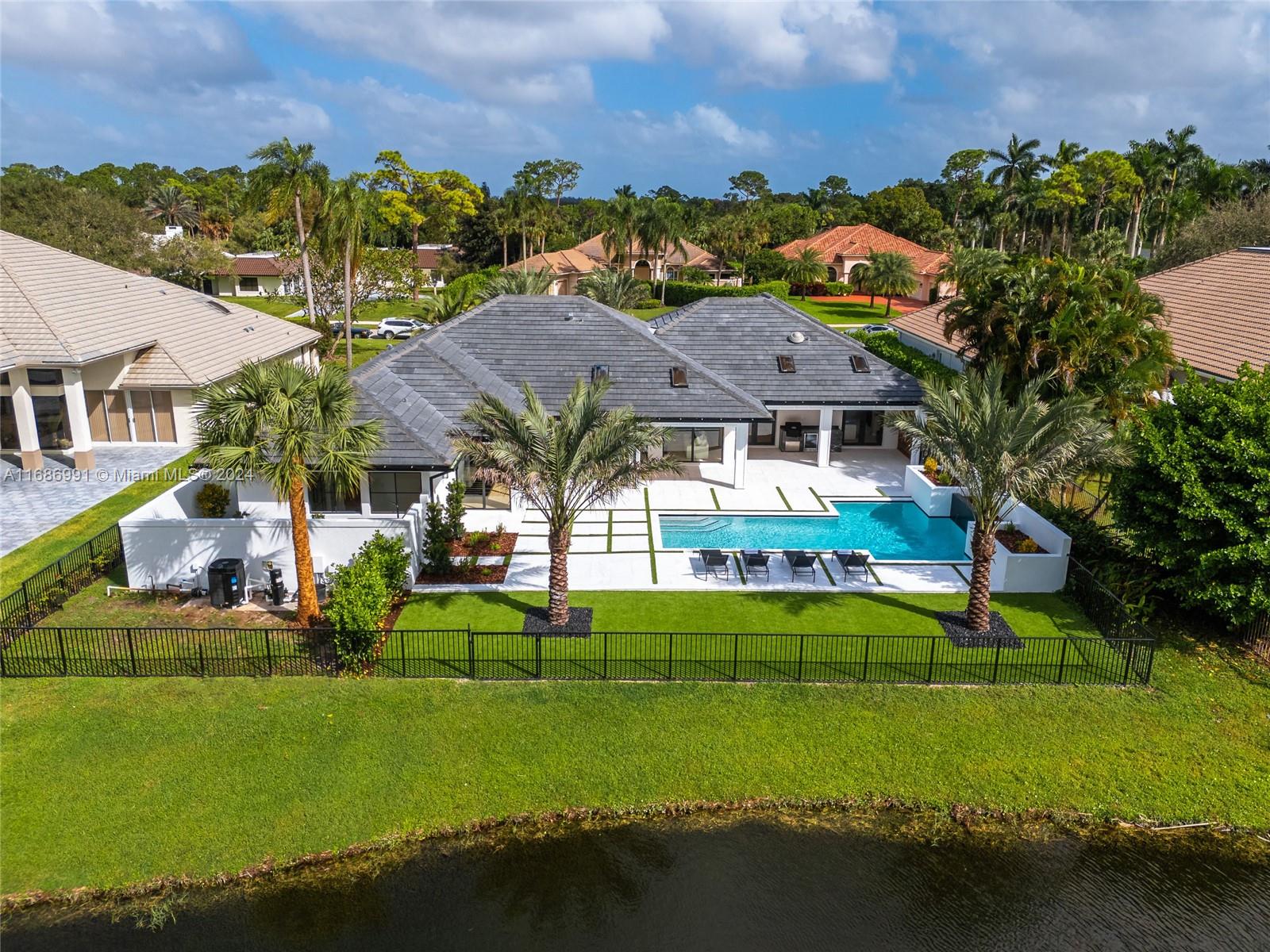 BREAKERS WEST 5 - Residential