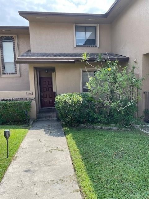 Townhouse in Coconut Creek FL 2204 39th Ave Ave.jpg