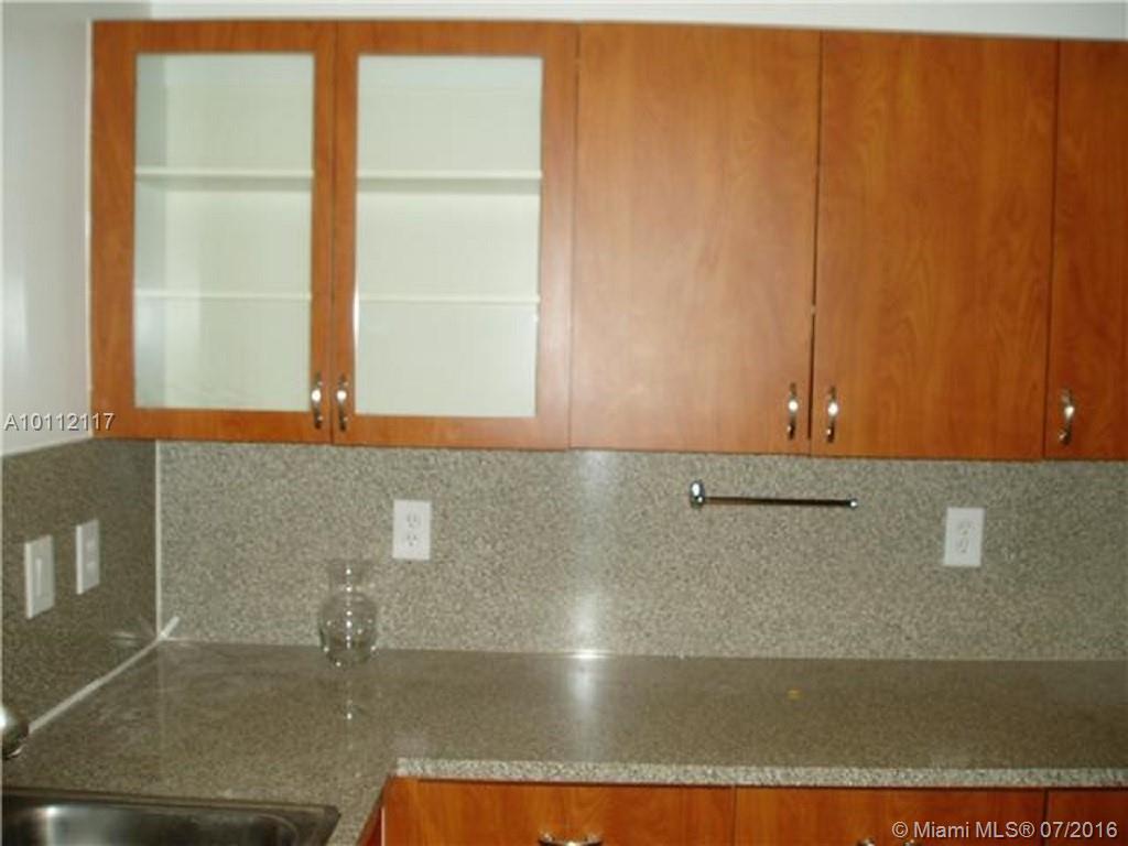 THE COURTS AT DORAL ISLES - Residential Lease