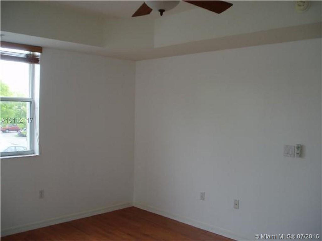 THE COURTS AT DORAL ISLES - Residential Lease