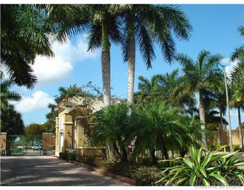 THE COURTS AT DORAL ISLES - Residential Lease