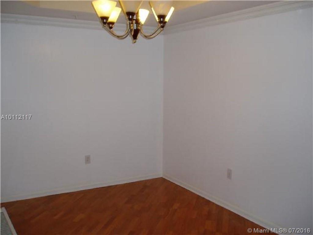 THE COURTS AT DORAL ISLES - Residential Lease