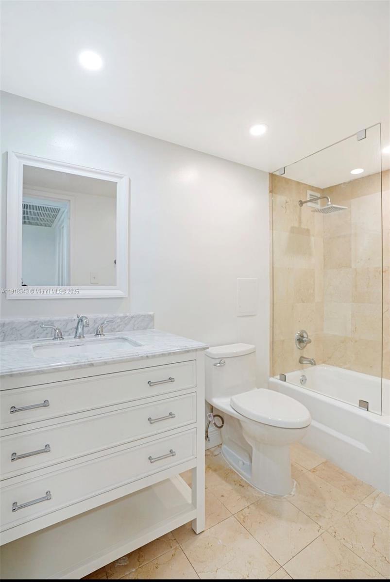 5101 Collins Ave 14K