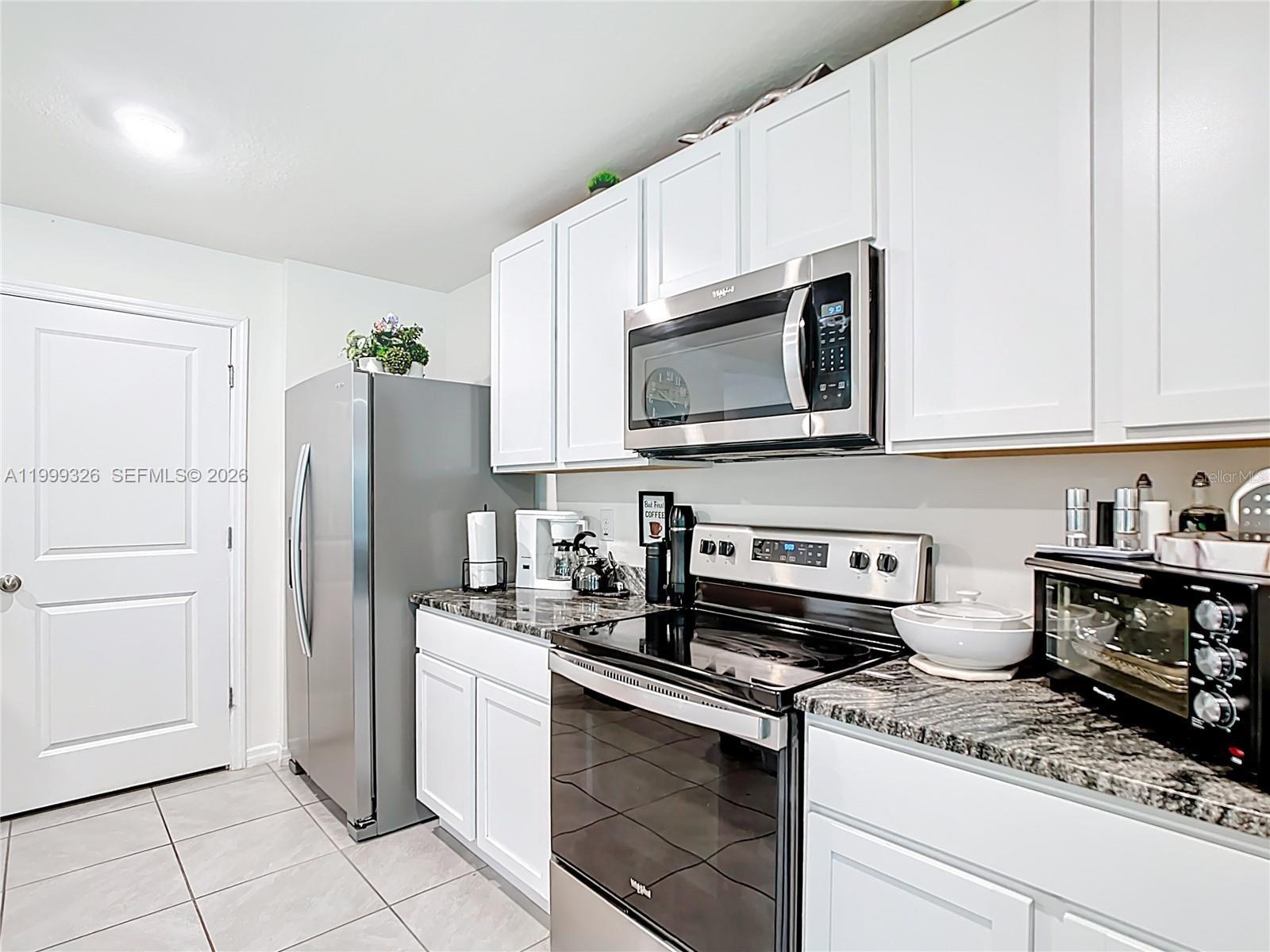 HUNTINGTON RIDGE - Residential