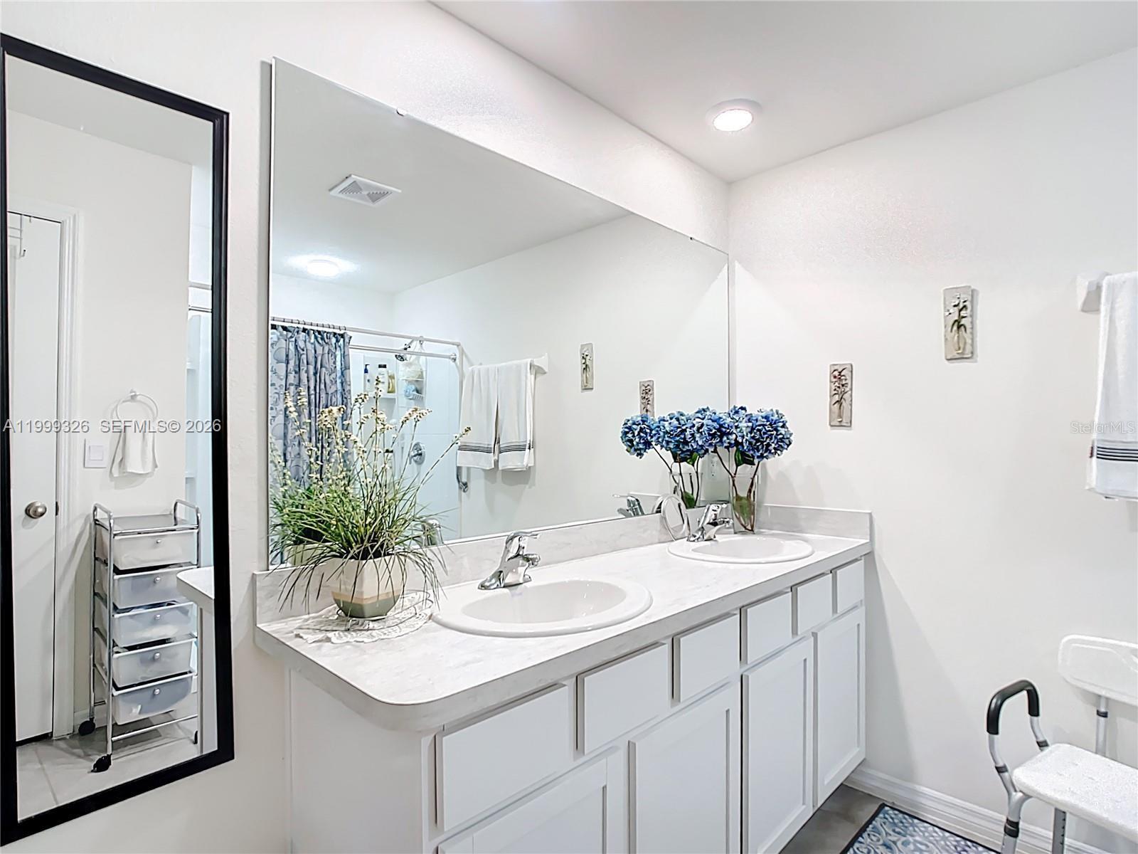 HUNTINGTON RIDGE - Residential