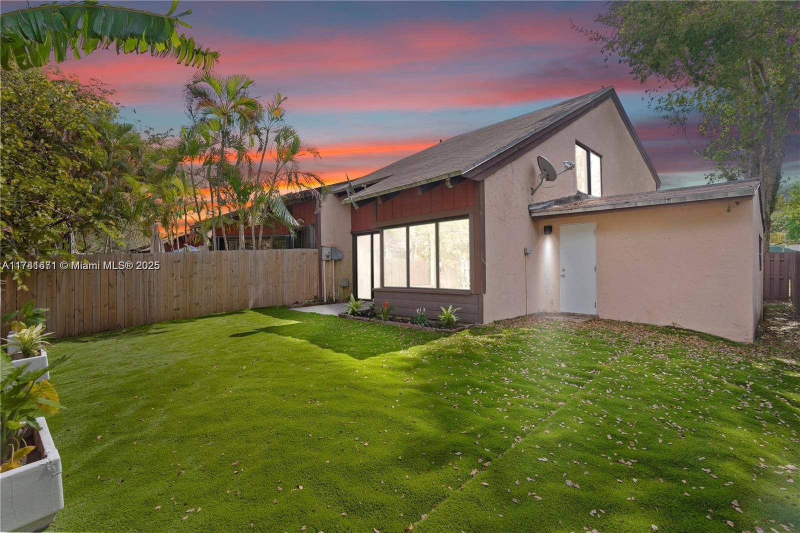 Property for Sale at 3427 Atlanta Dr, Hollywood, Broward County, Florida - Bedrooms: 3 
Bathrooms: 2  - $572,000