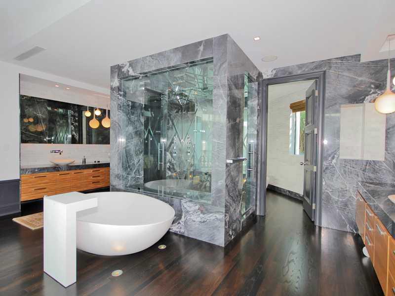 BAL HARBOUR RESIDENTAL SE - Residential