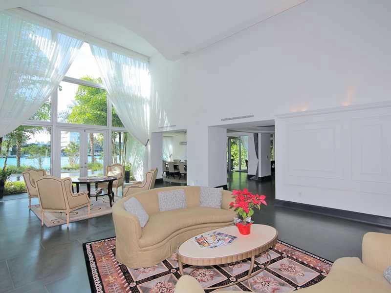 BAL HARBOUR RESIDENTAL SE - Residential