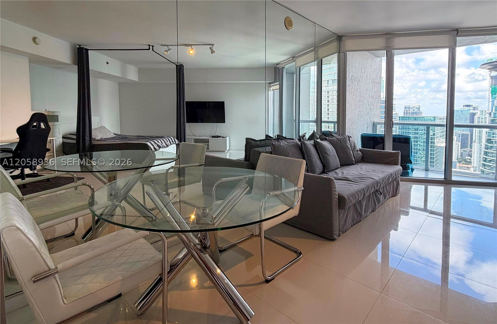 475 Brickell Ave 5008
