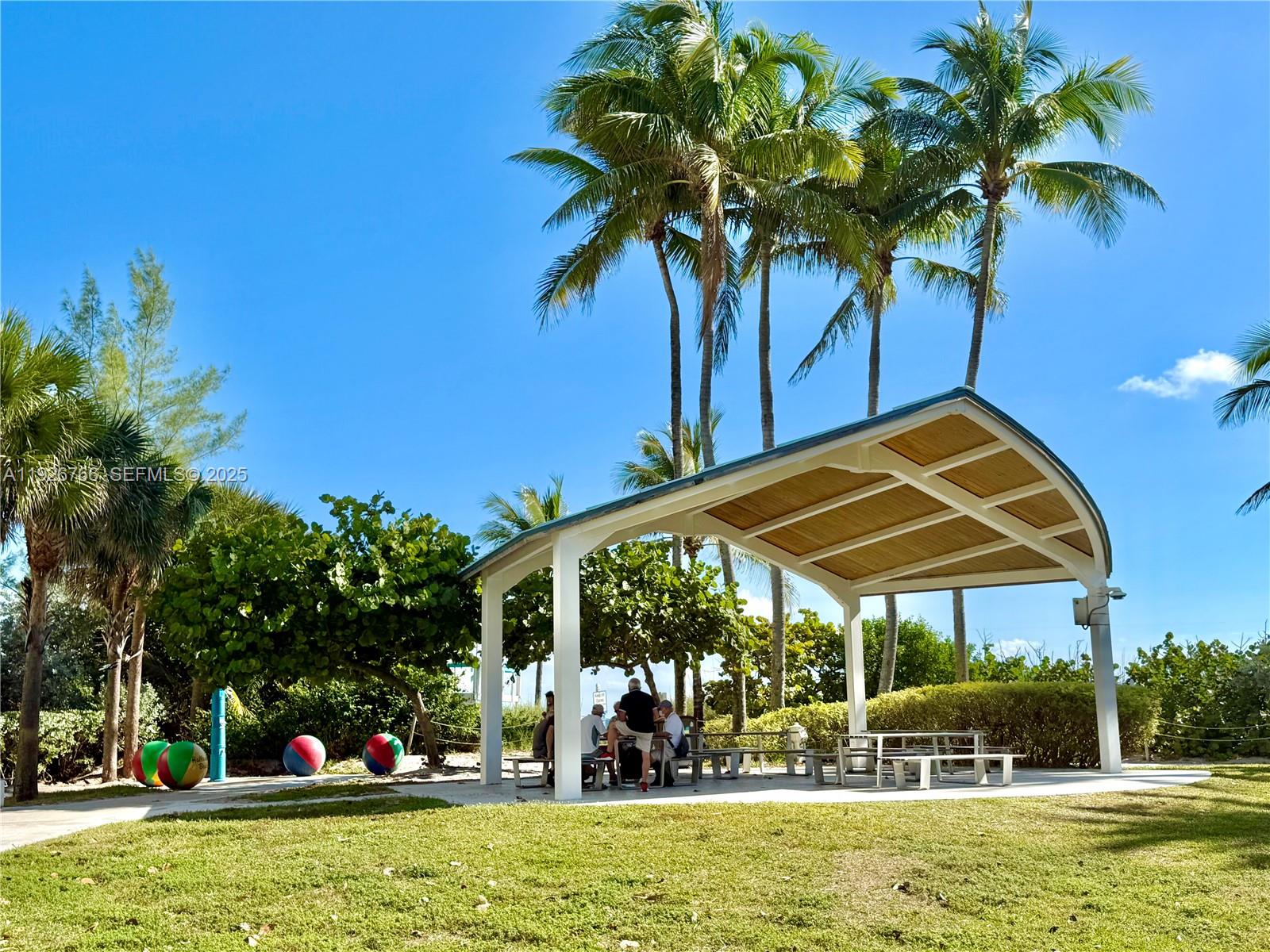 LA MER ESTATES EAST CONDO - Residential Lease