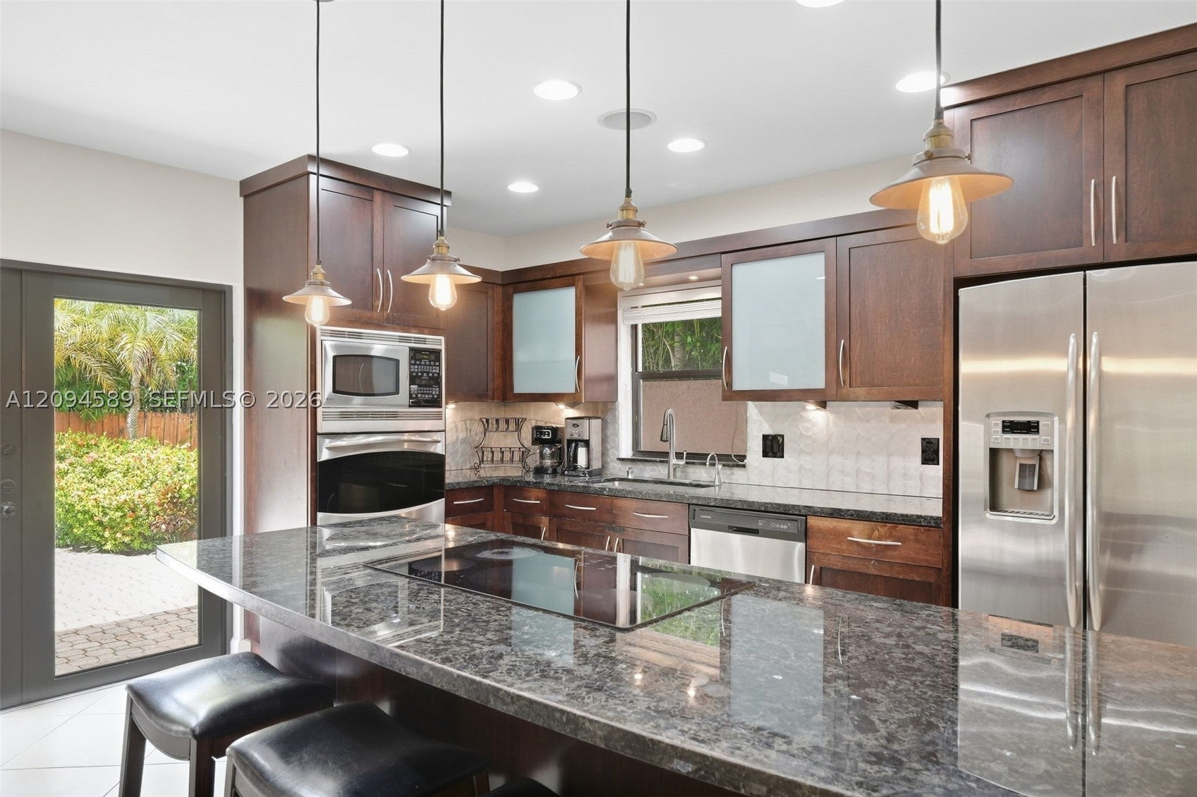 521 N Victoria Park Rd