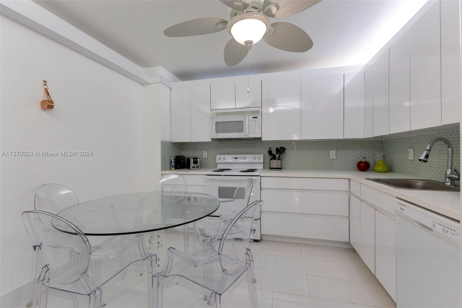 Photo 7 of 19 of 9801 Collins Ave 10T condo