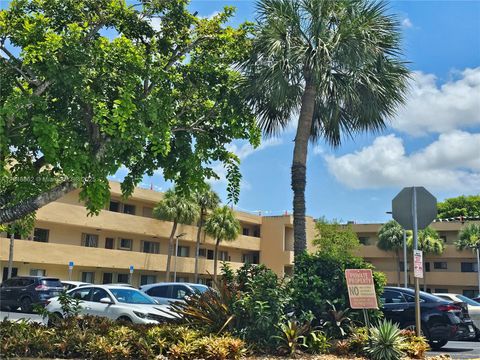8415 SW 107th Ave 219W Miami FL 33173