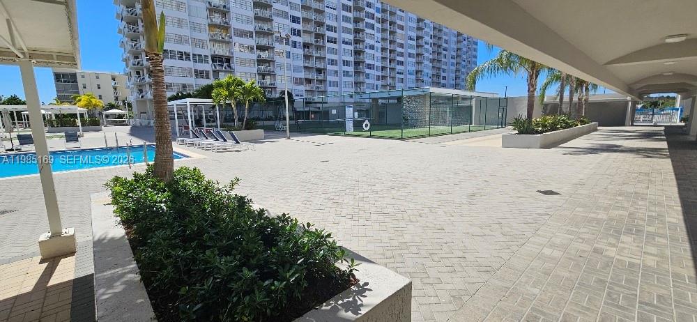 DEL PRADO CONDO - Residential Lease