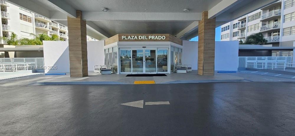 DEL PRADO CONDO - Residential Lease