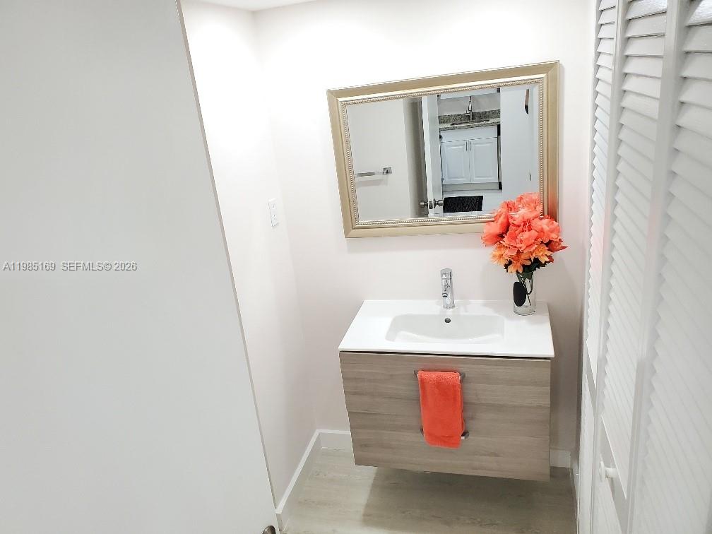 DEL PRADO CONDO - Residential Lease