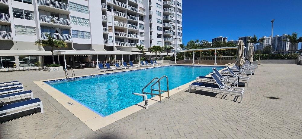 DEL PRADO CONDO - Residential Lease
