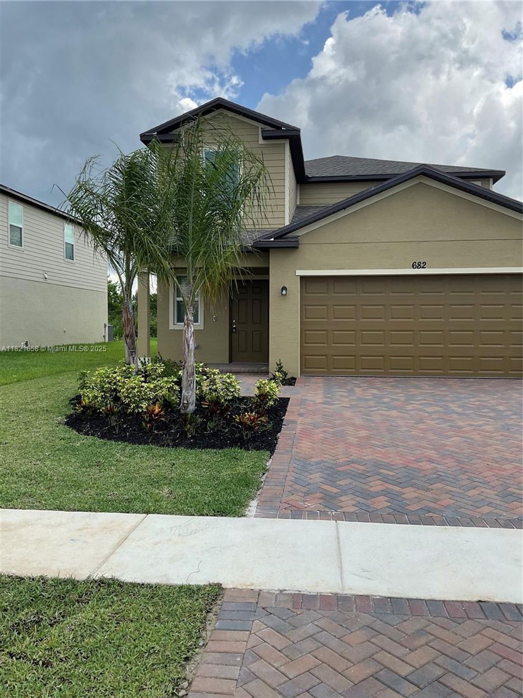 Photo of 682 Carlyle Way, Fort Pierce, FL 34947 (MLS # A11821658)