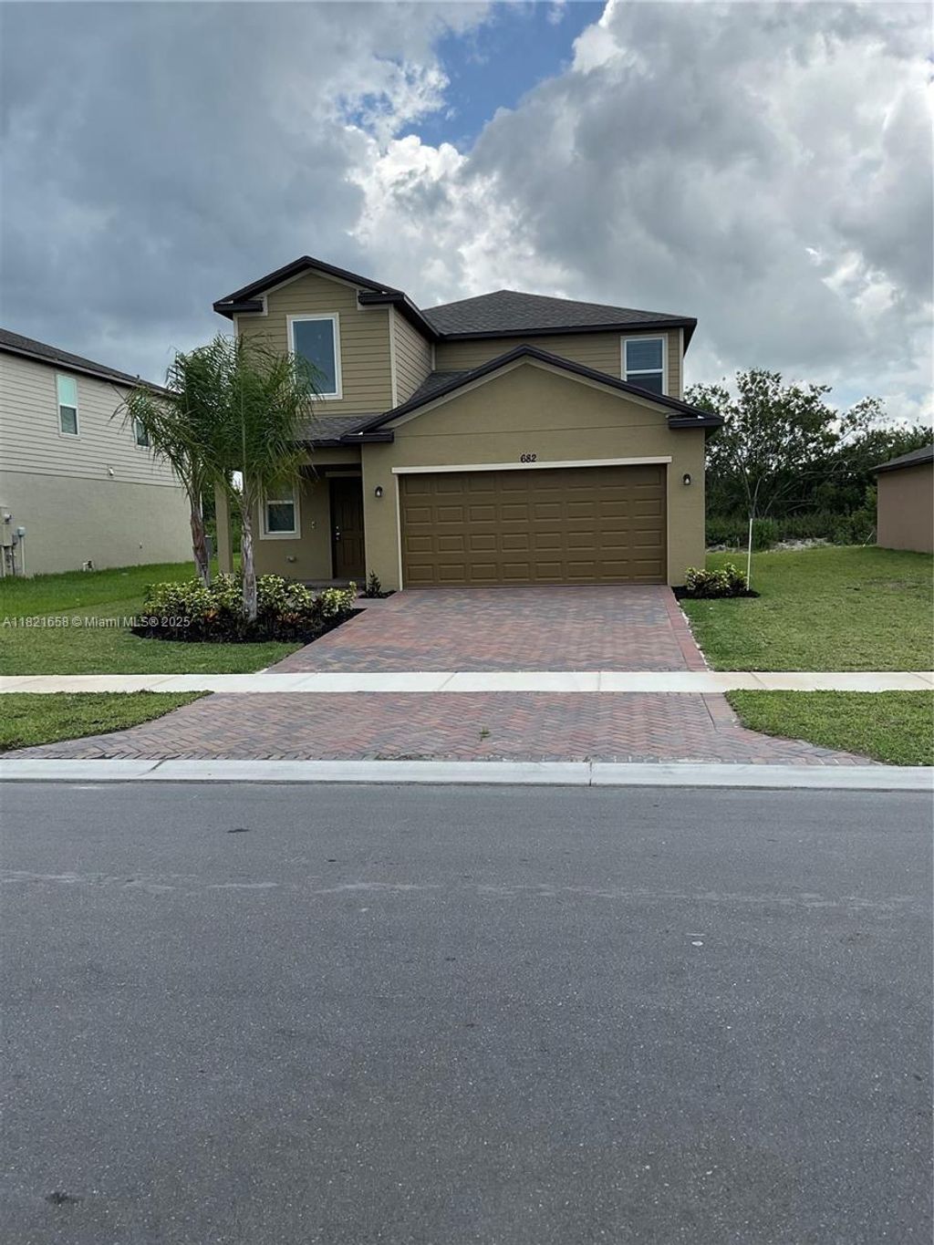 Photo of 682 Carlyle Way, Fort Pierce, FL 34947 (MLS # A11821658)