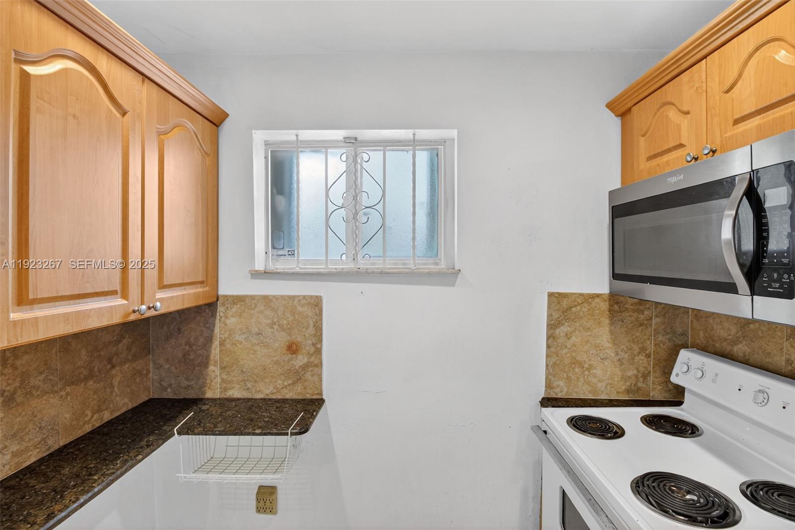 CARIBBEAN GARDENS CONDO - Residential Lease