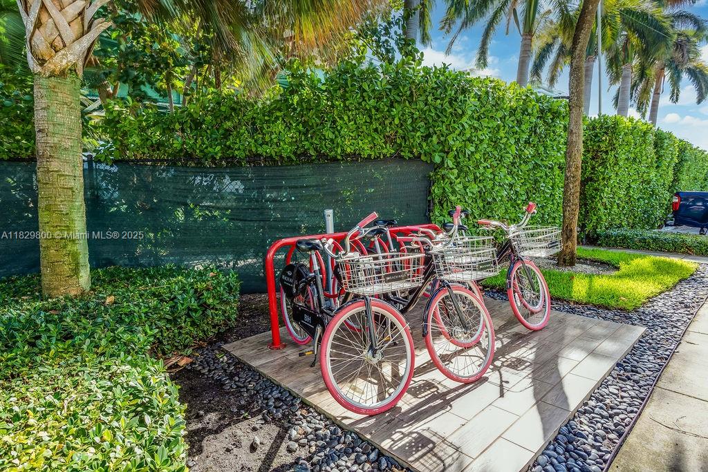 BAL HARBOUR RESUB - Residential Lease