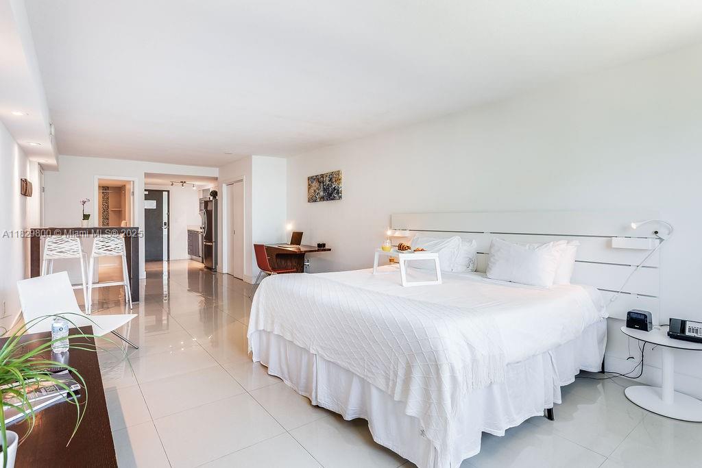 290 Bal Bay Dr 207