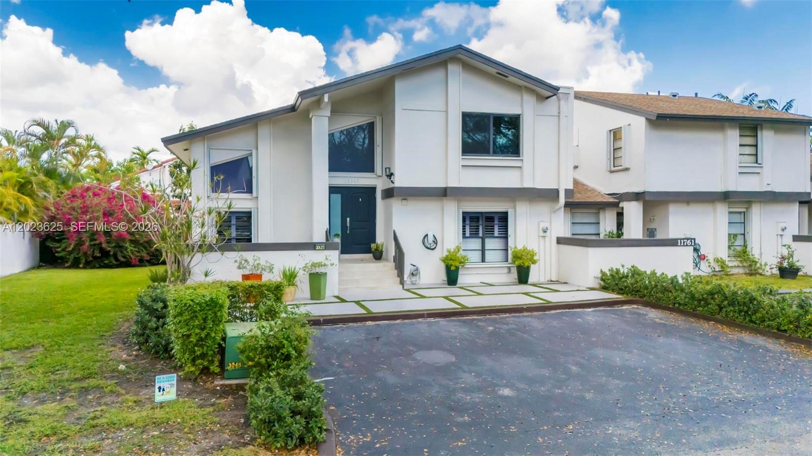 SHADYWOOD VILLAS - Residential