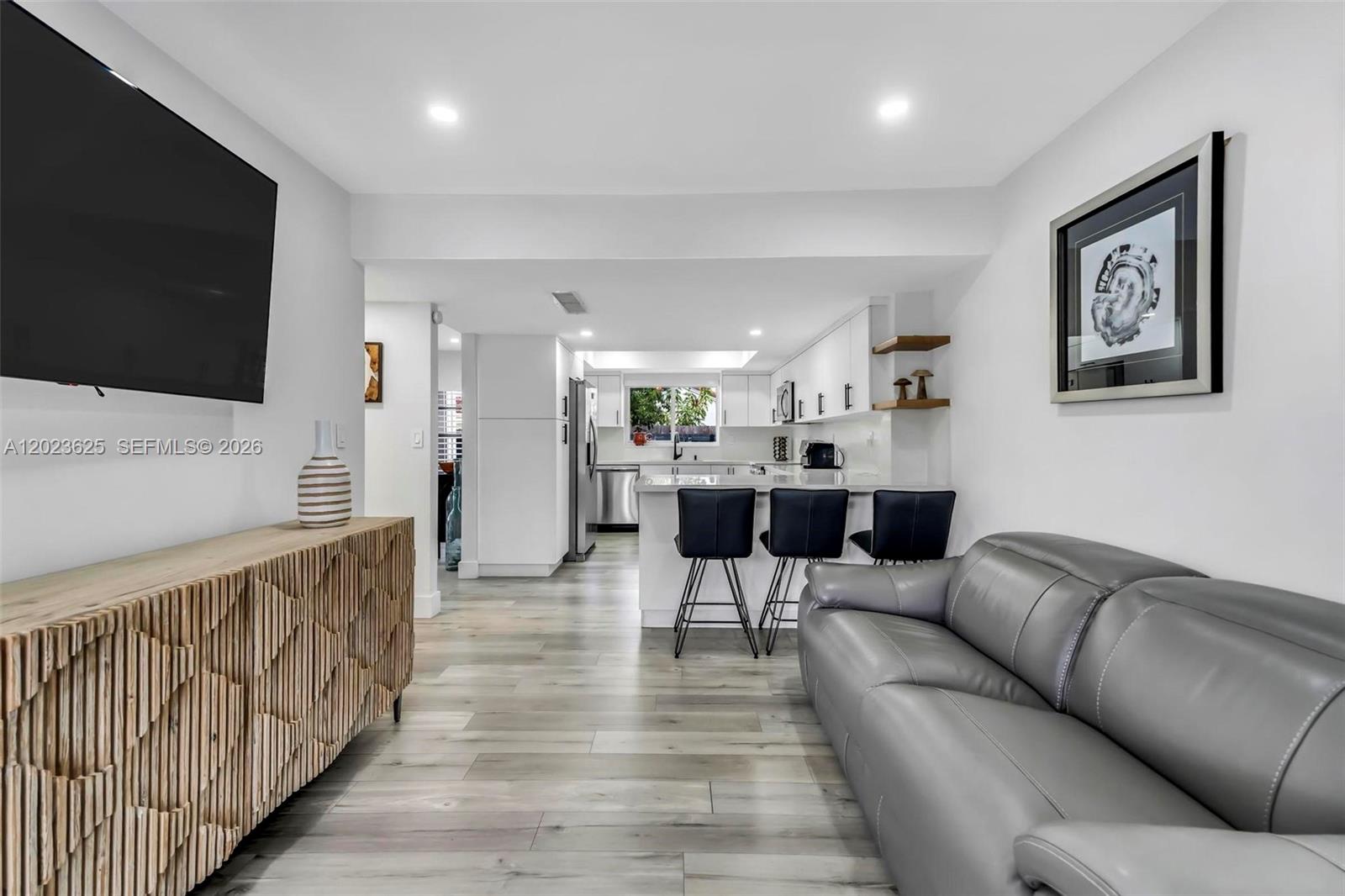 SHADYWOOD VILLAS - Residential