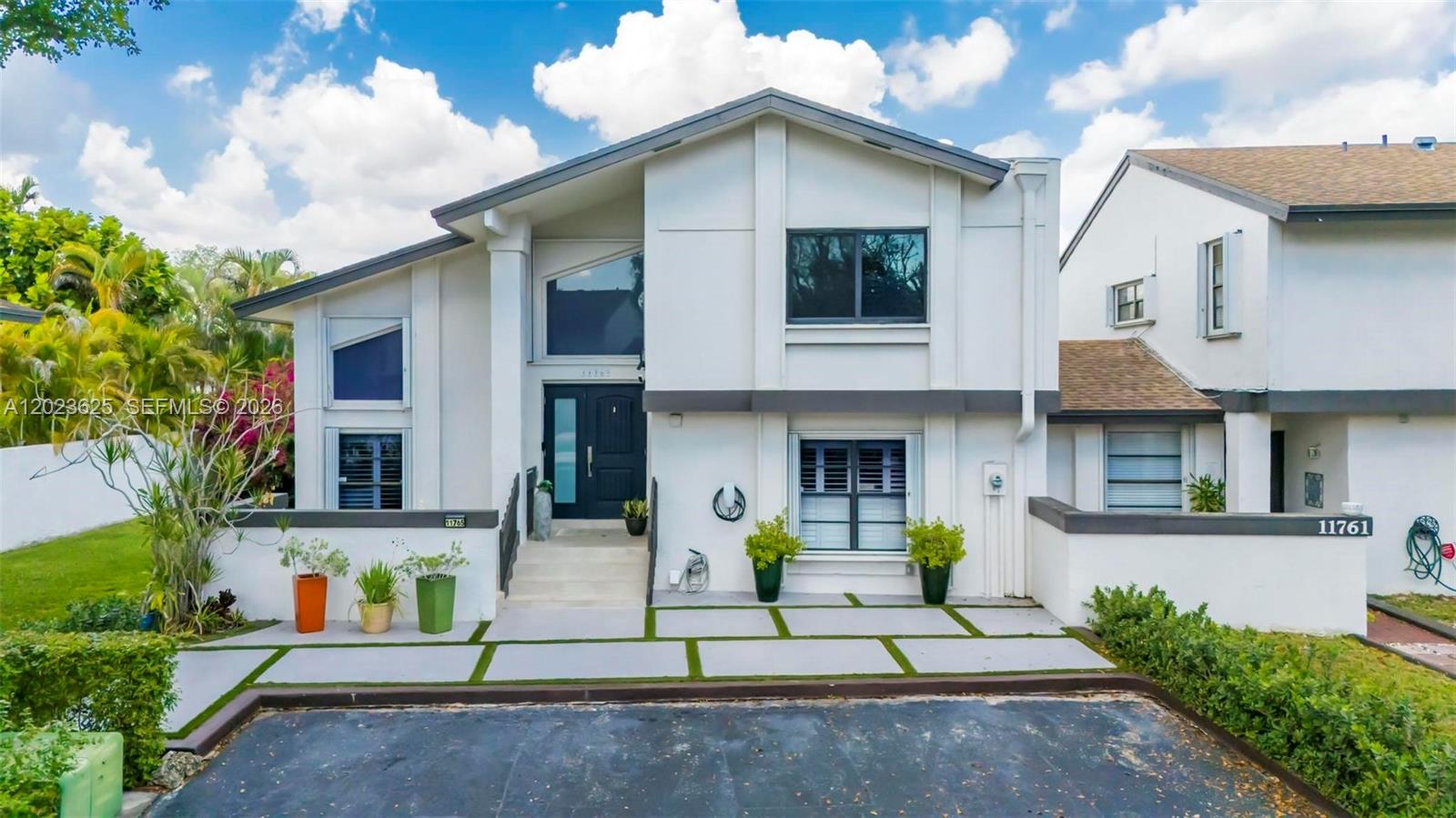 SHADYWOOD VILLAS - Residential