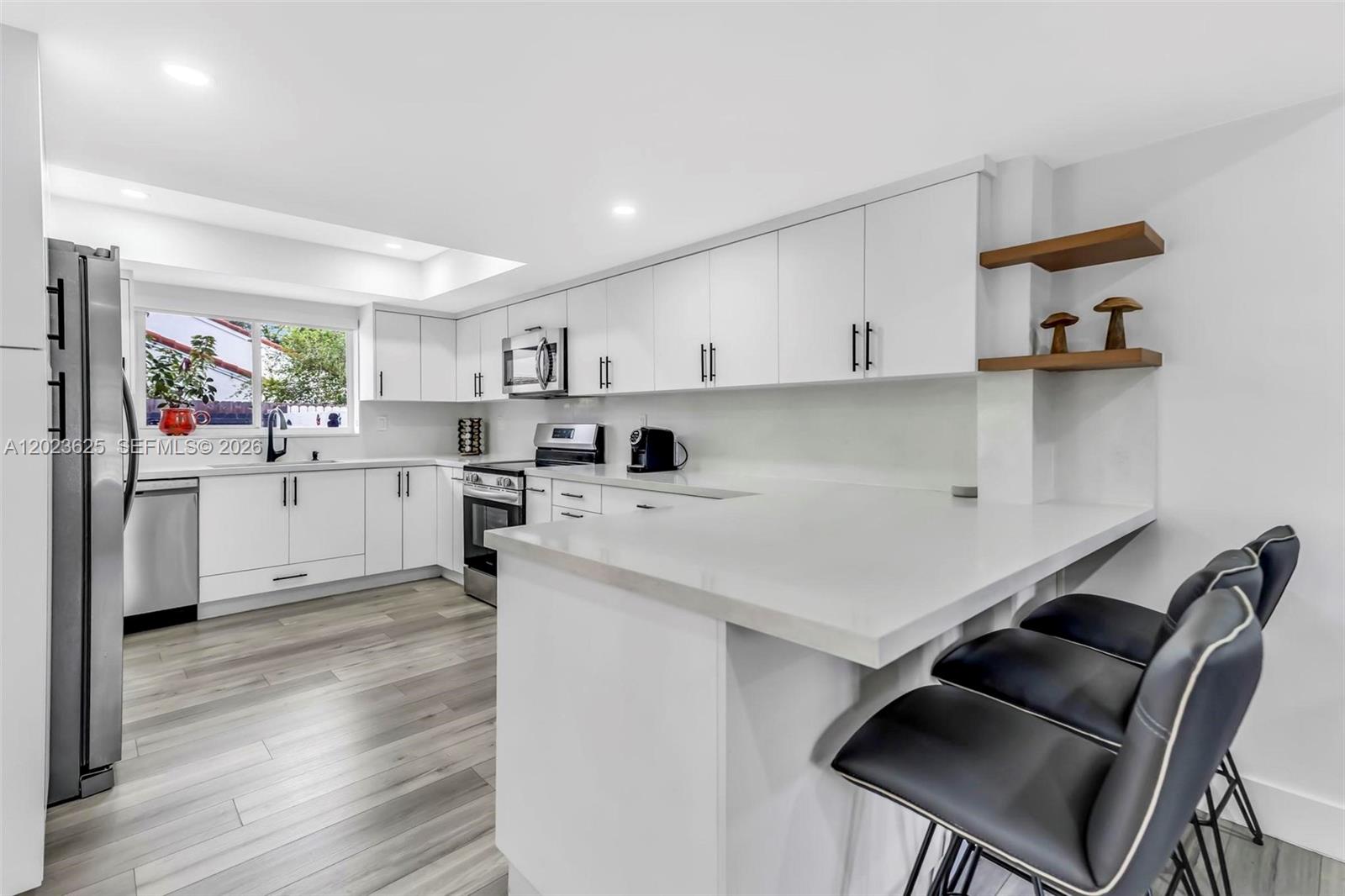 SHADYWOOD VILLAS - Residential
