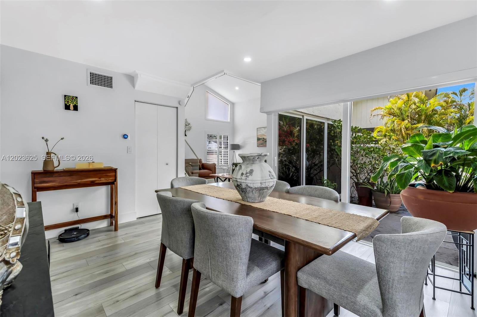 SHADYWOOD VILLAS - Residential