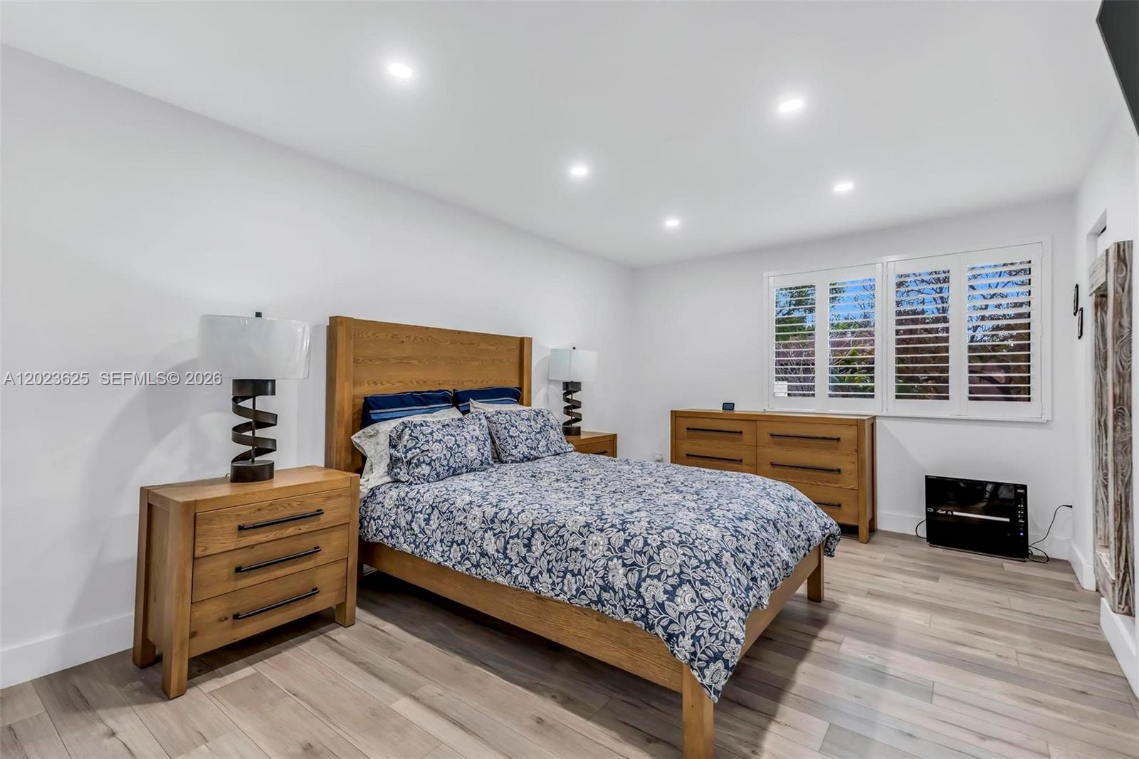 SHADYWOOD VILLAS - Residential