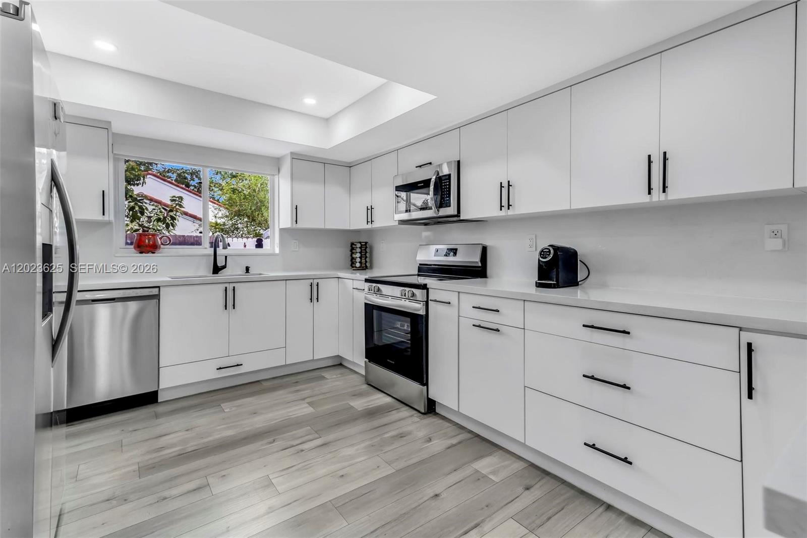 SHADYWOOD VILLAS - Residential