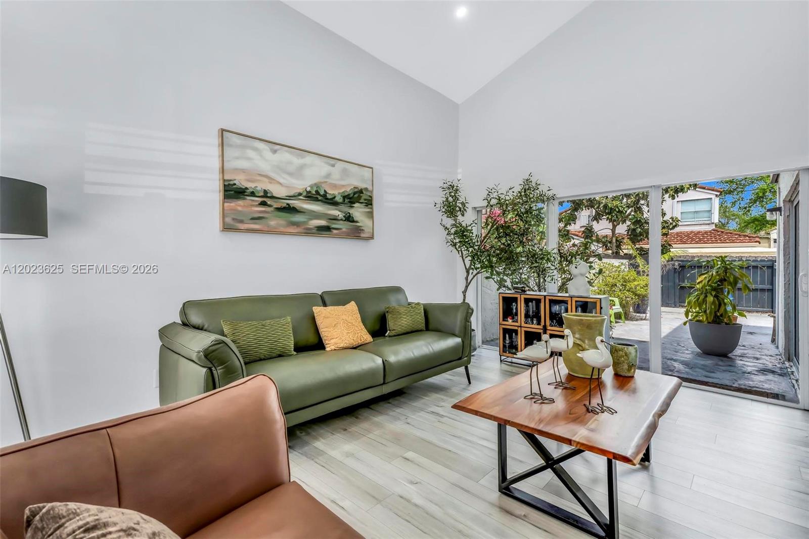 SHADYWOOD VILLAS - Residential