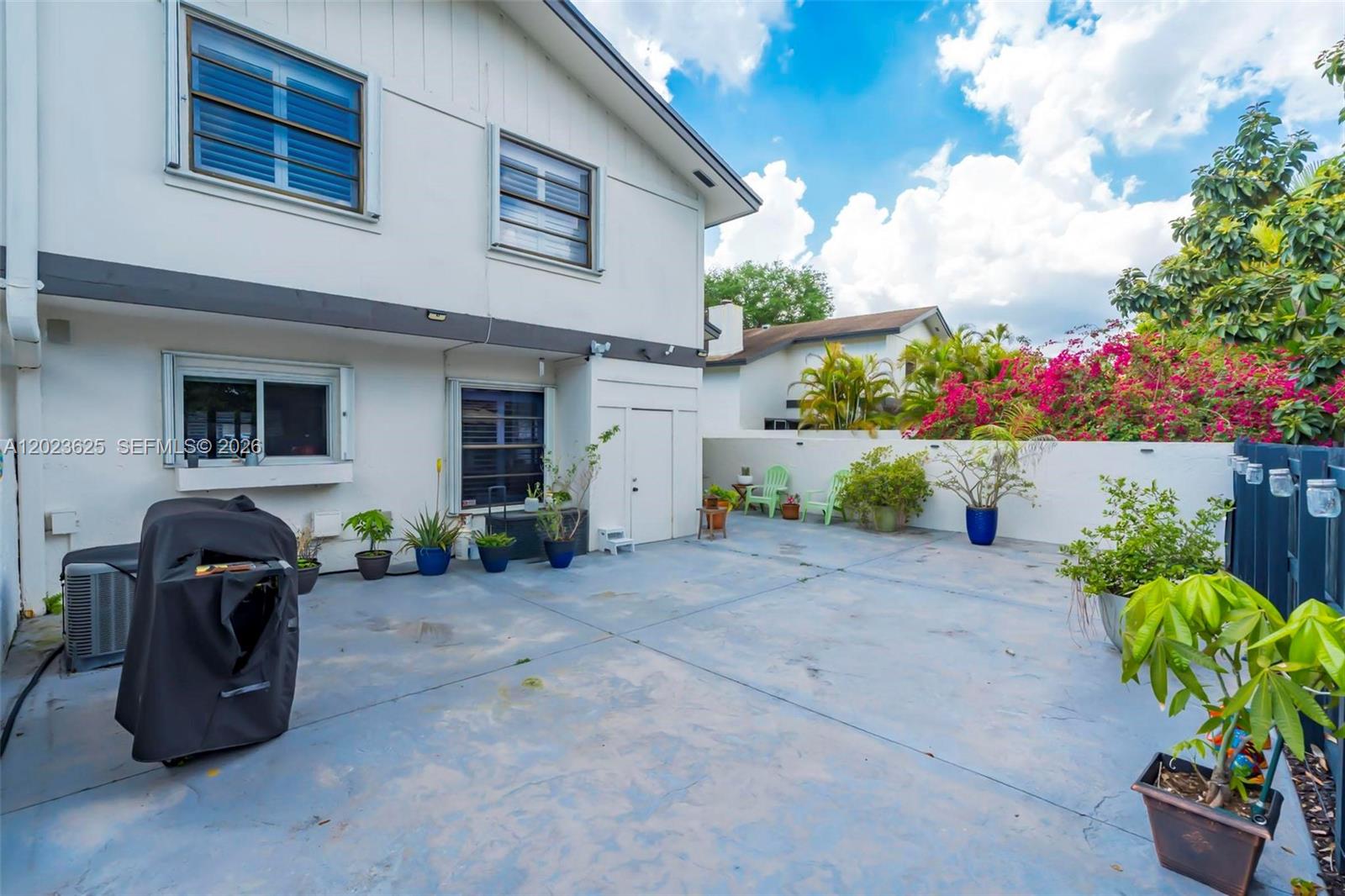 SHADYWOOD VILLAS - Residential