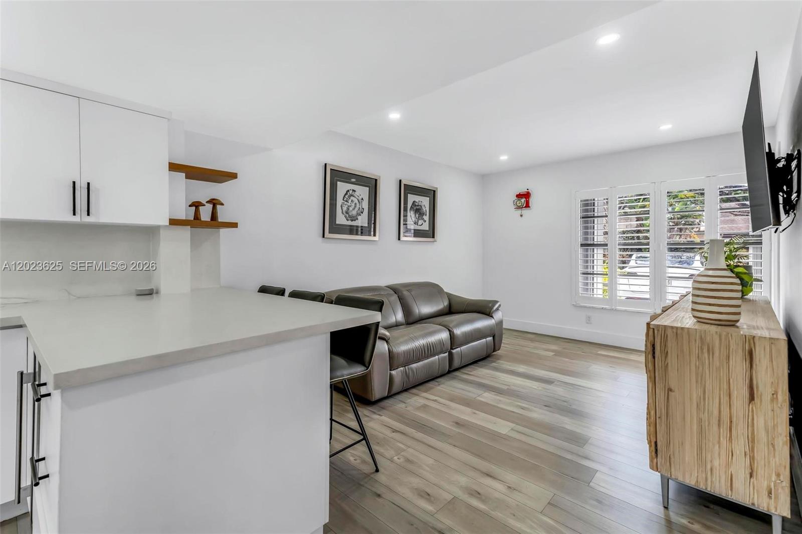 SHADYWOOD VILLAS - Residential