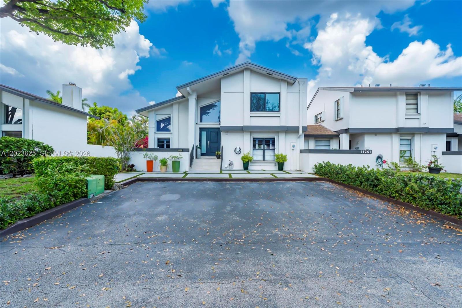 SHADYWOOD VILLAS - Residential