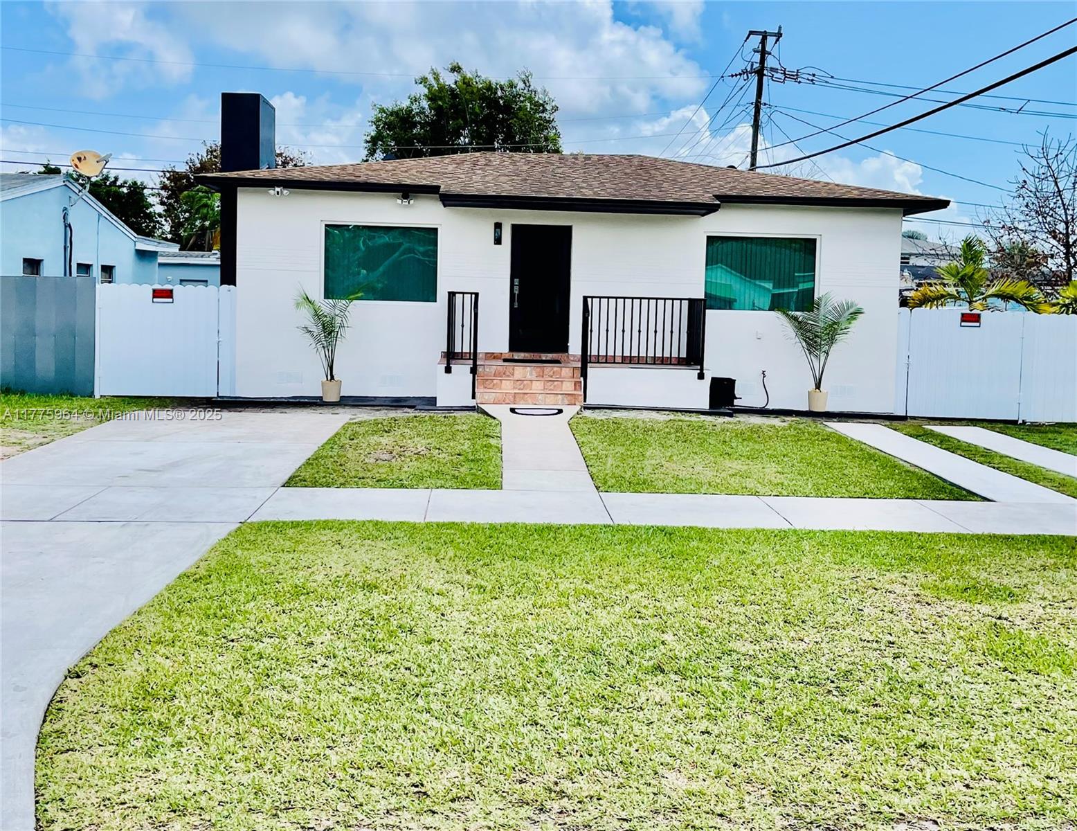 Rental Property at 3915 Sw 68th Ave, Miami, Broward County, Florida - Bedrooms: 3 
Bathrooms: 2  - $4,100 MO.