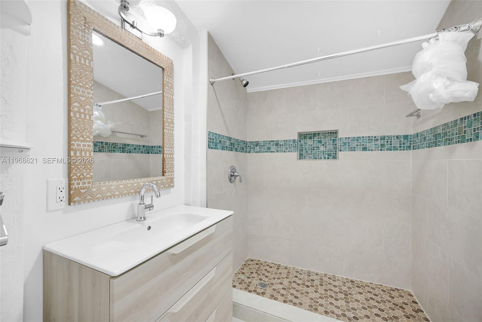 SHADOWLAWN EXTENSION SUB - Residential Lease