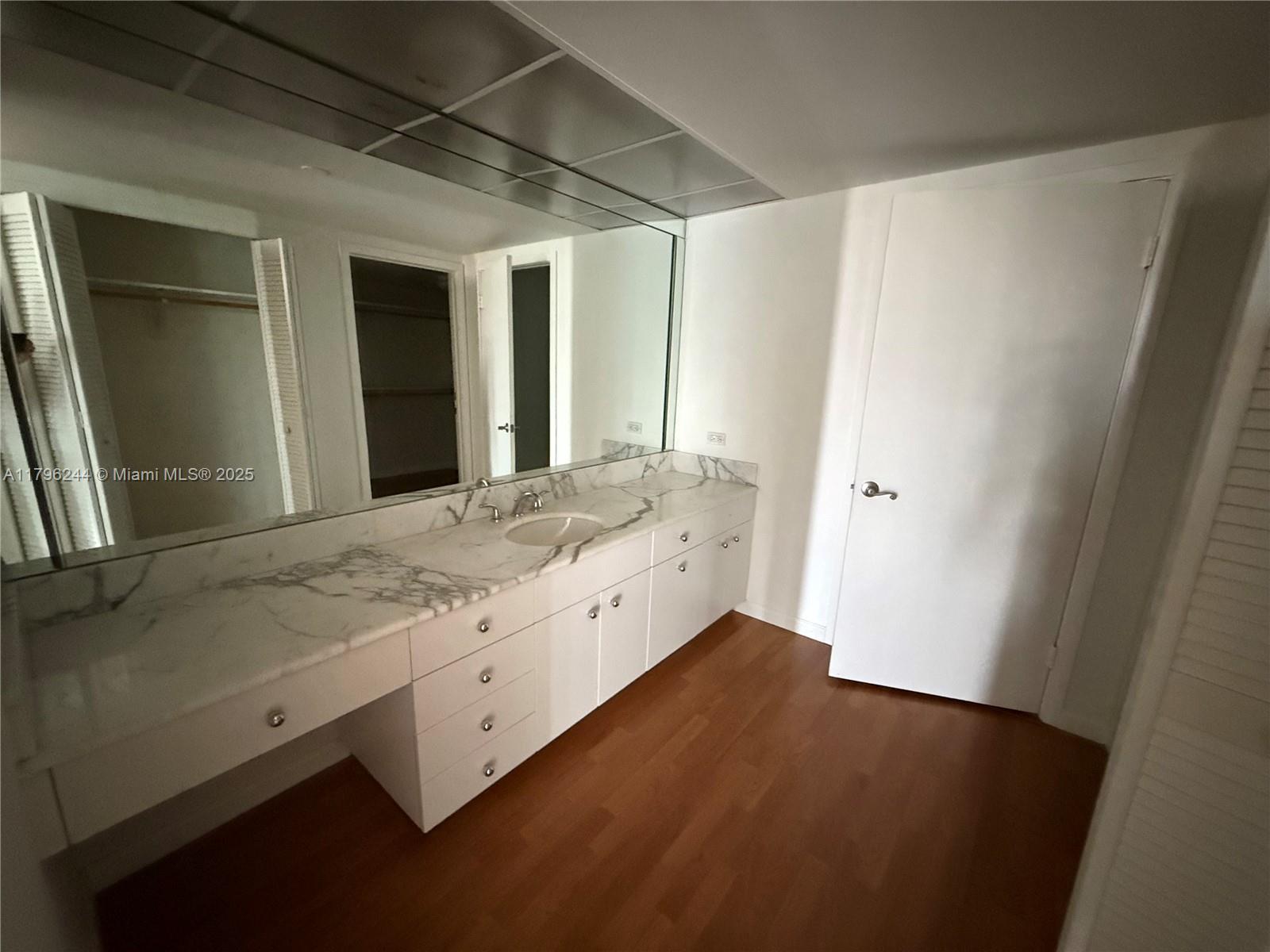 TURNBERRY ISLE CONDO - Residential Lease