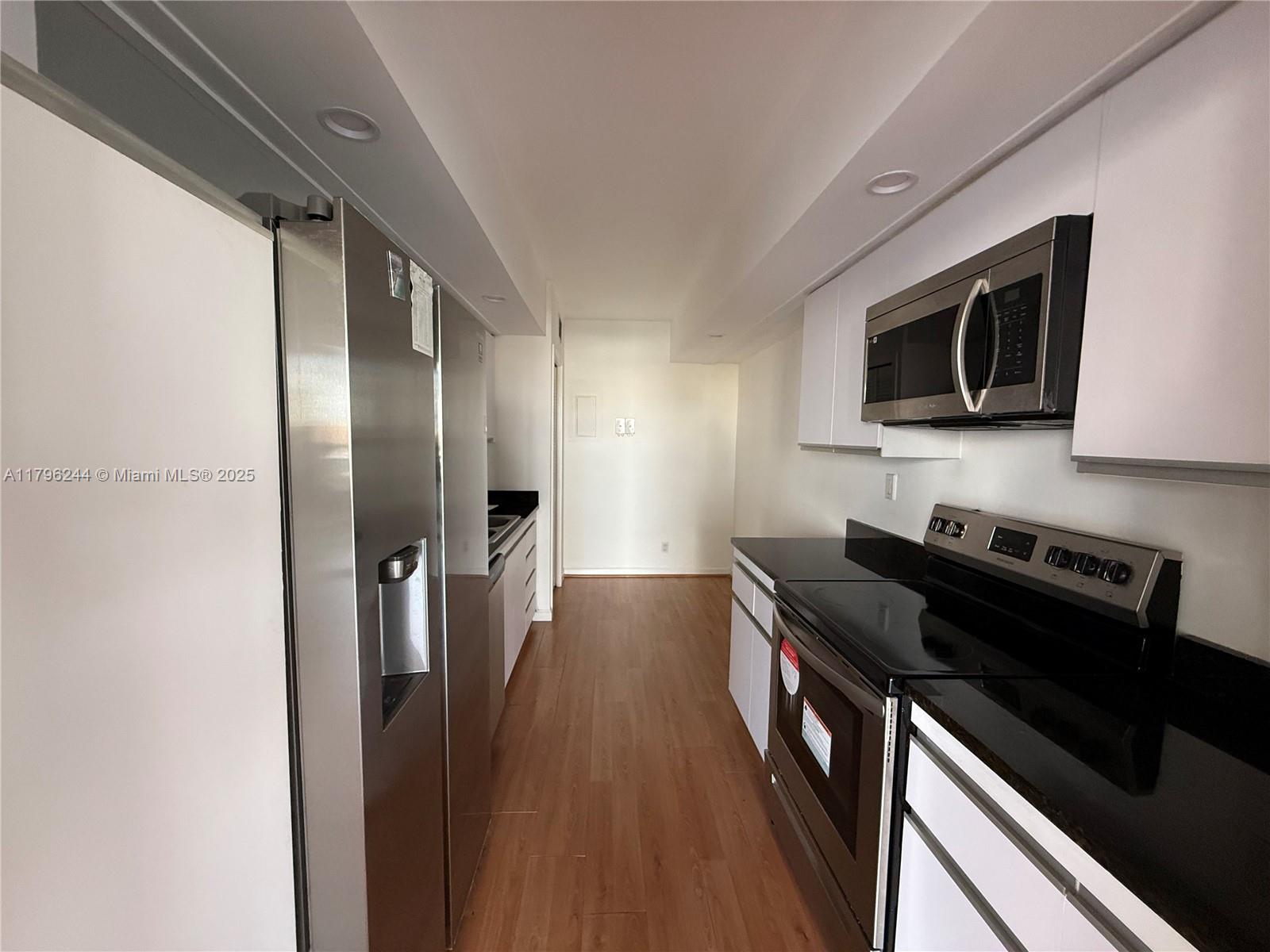 TURNBERRY ISLE CONDO - Residential Lease