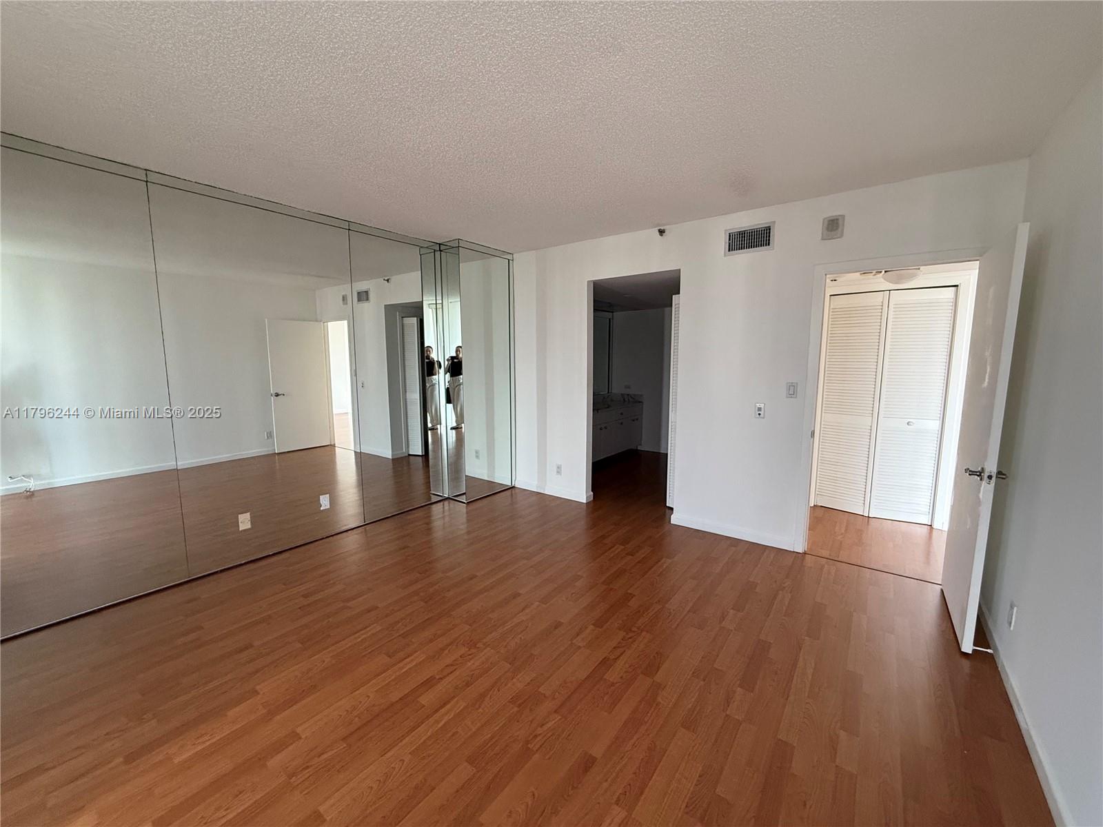 TURNBERRY ISLE CONDO - Residential Lease