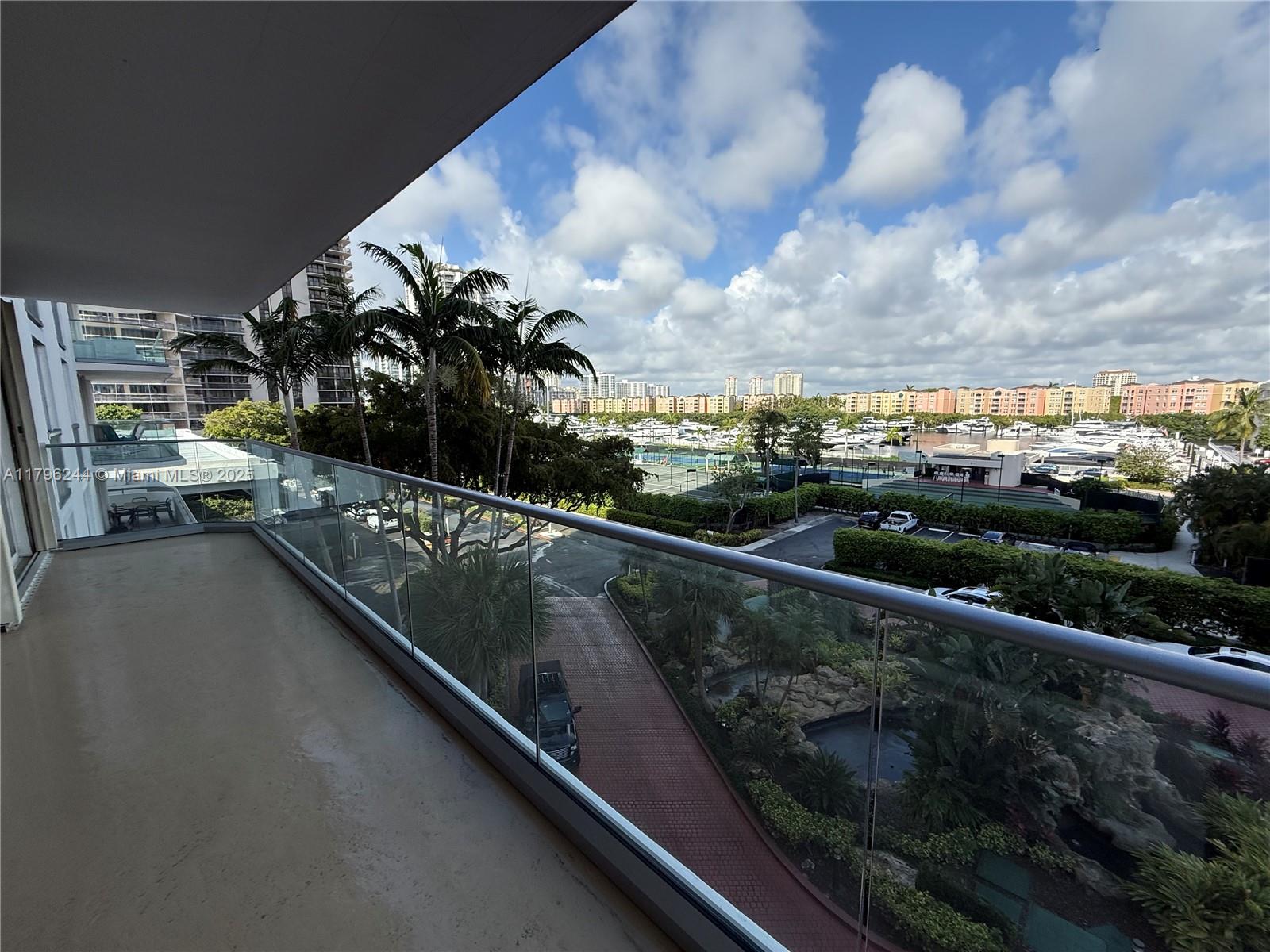 TURNBERRY ISLE CONDO - Residential Lease