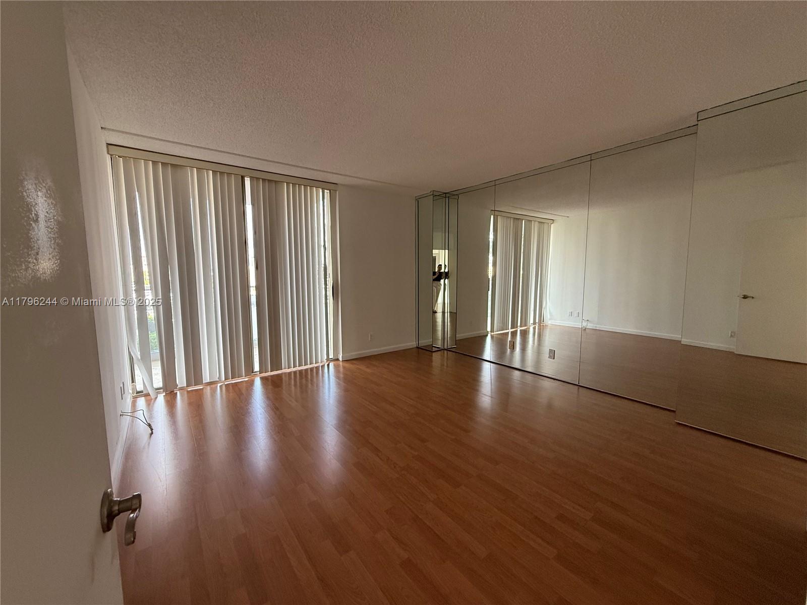 TURNBERRY ISLE CONDO - Residential Lease