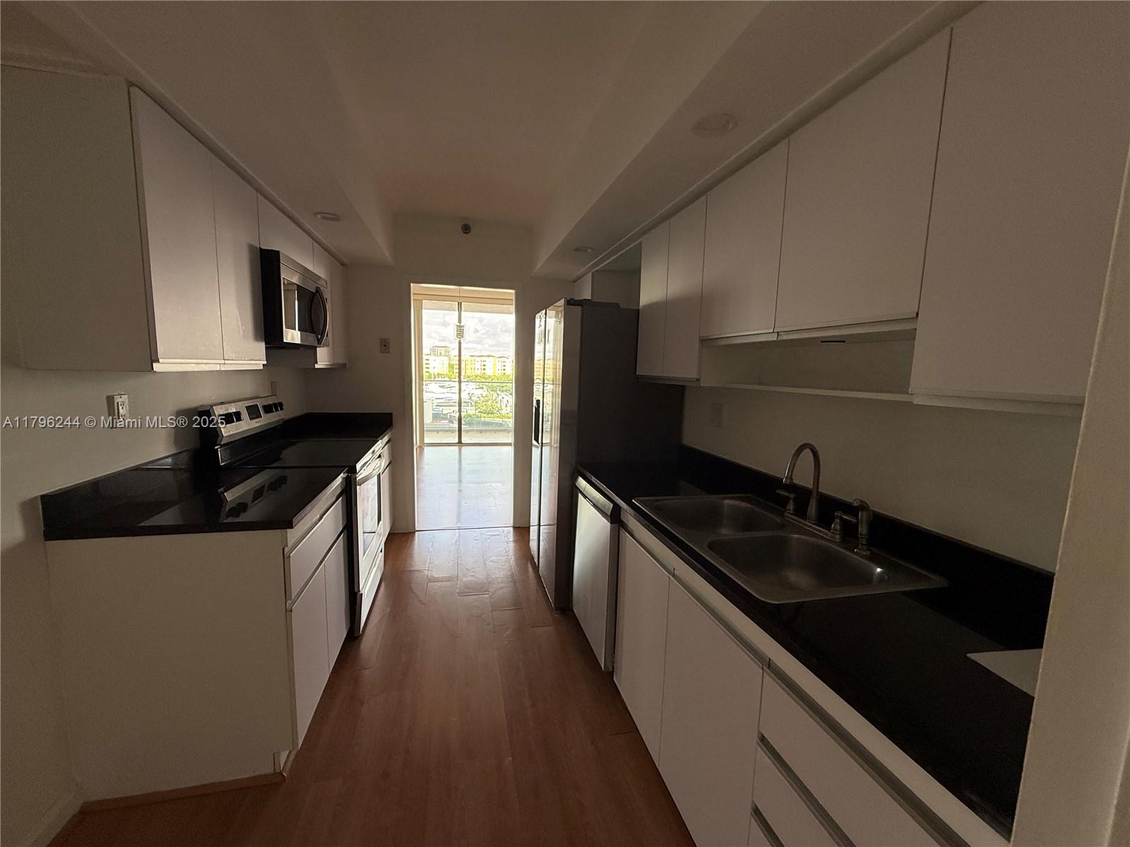 TURNBERRY ISLE CONDO - Residential Lease