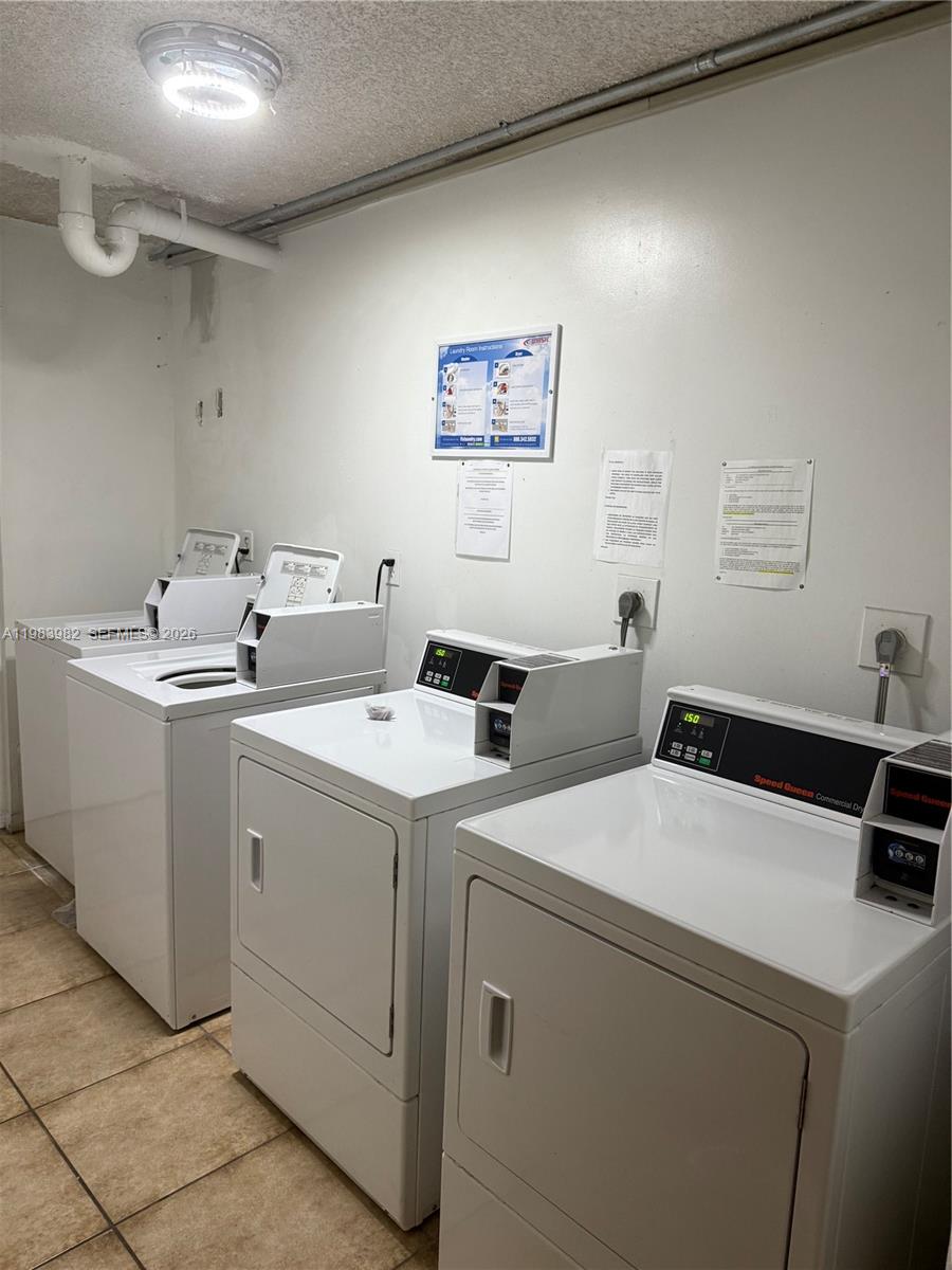 LAS BRISAS@ COUNTRY CLUB - Residential