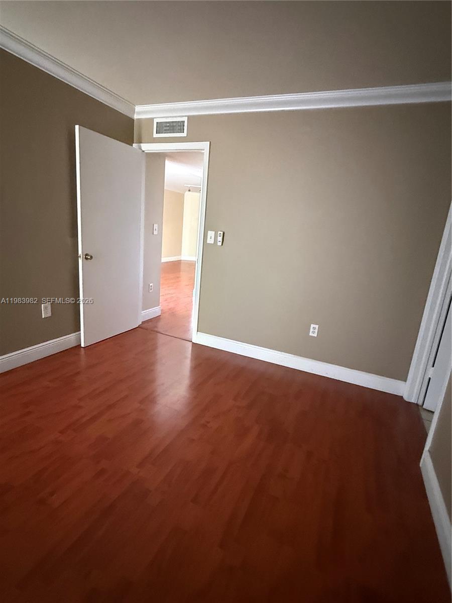 LAS BRISAS@ COUNTRY CLUB - Residential