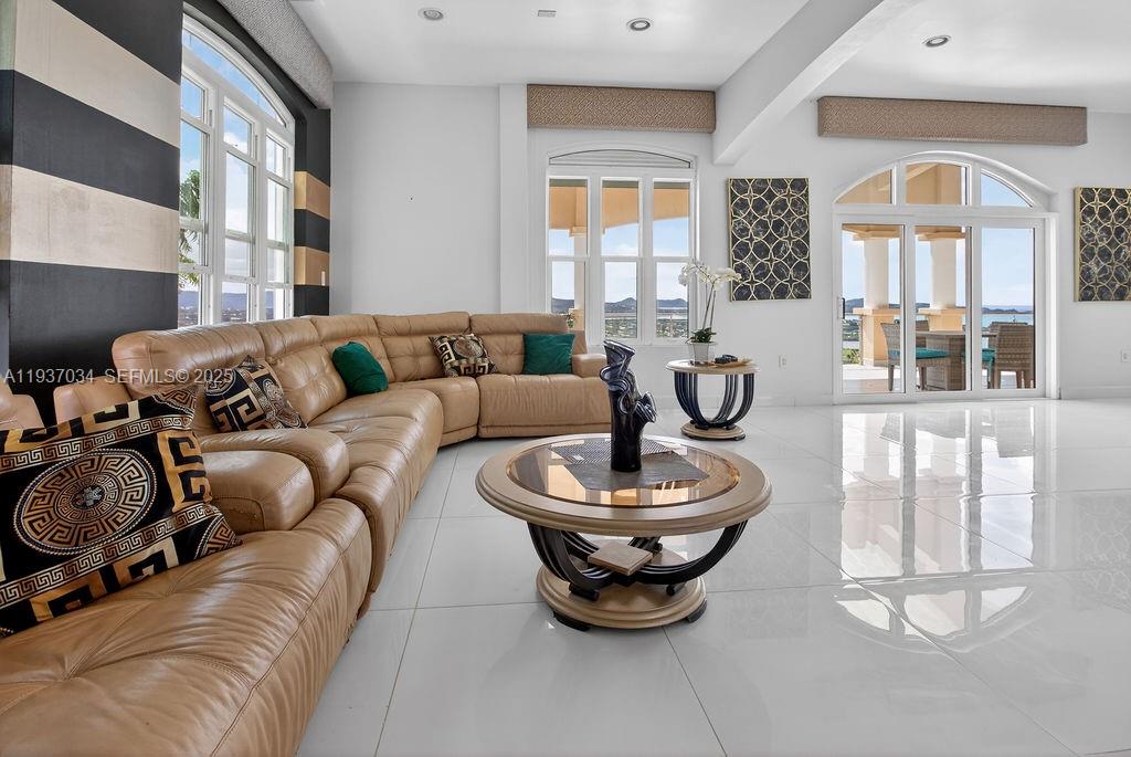 Antigua and Barbuda - Residential