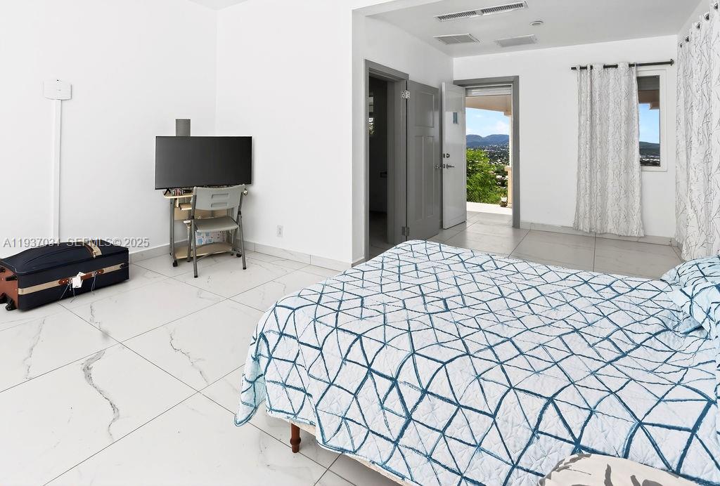 Antigua and Barbuda - Residential